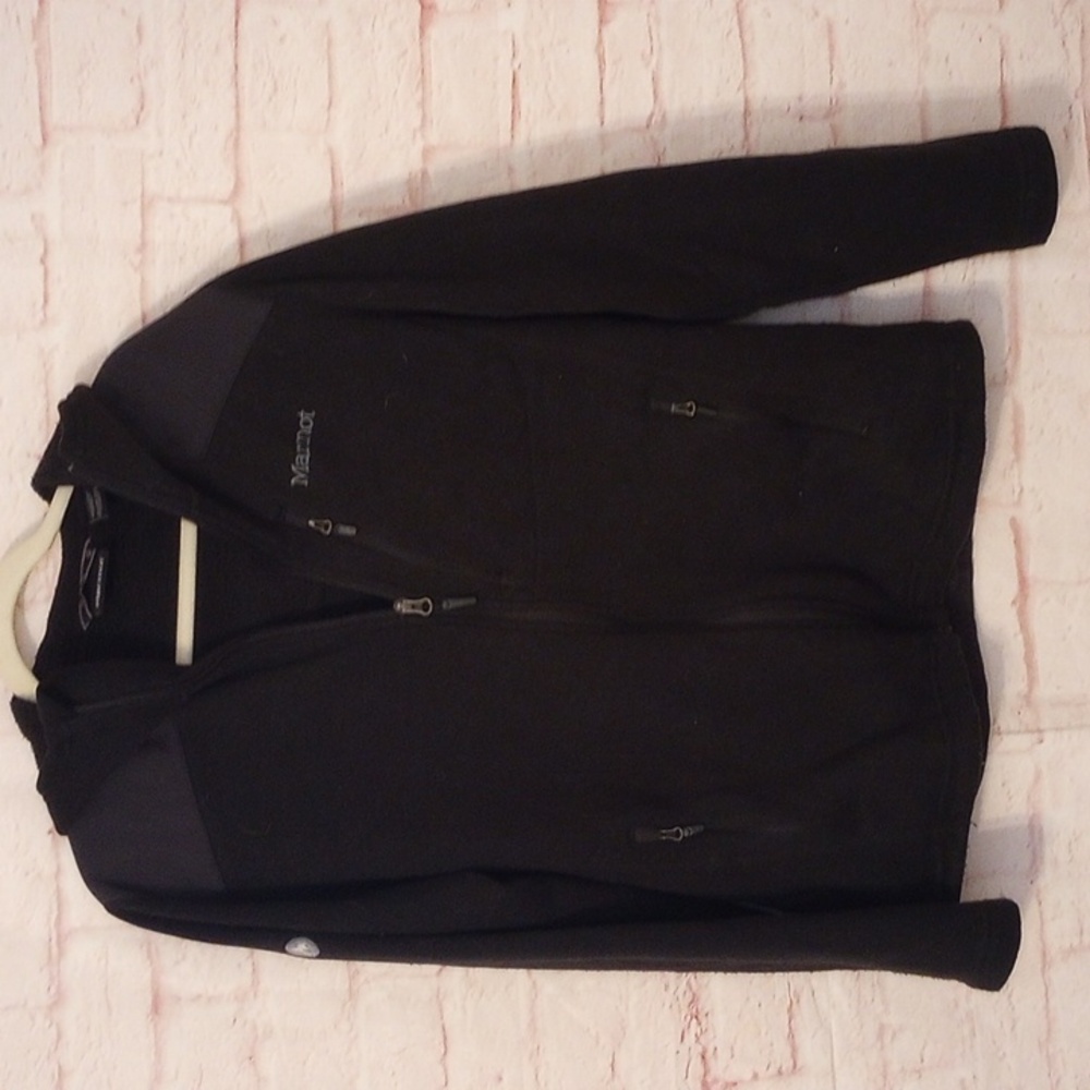 Marmot men' s black hooded fleece jacket